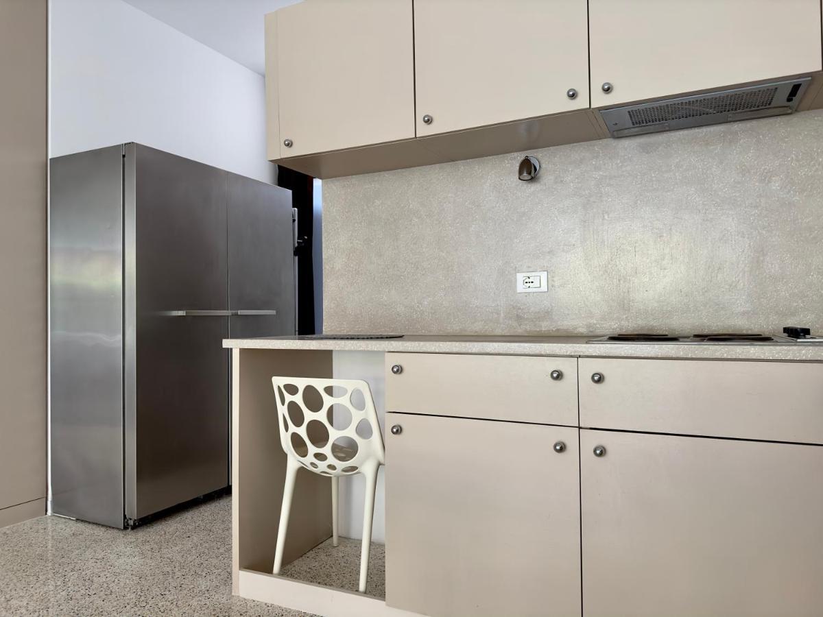 Grand Apartment Navigli Milan Extérieur photo