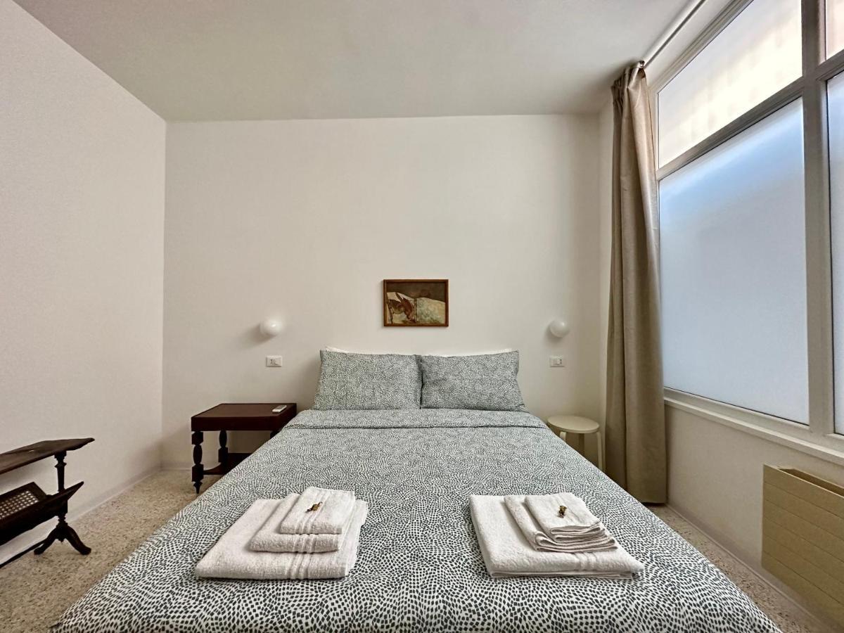 Grand Apartment Navigli Milan Extérieur photo